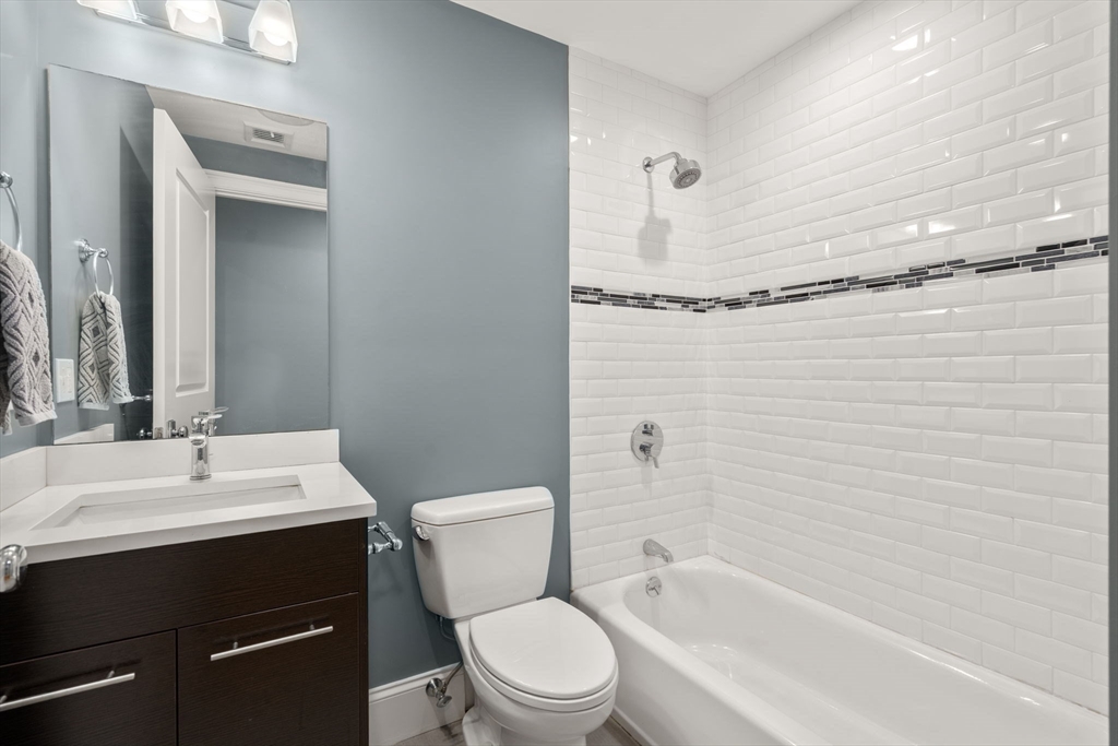 111 B St # 8