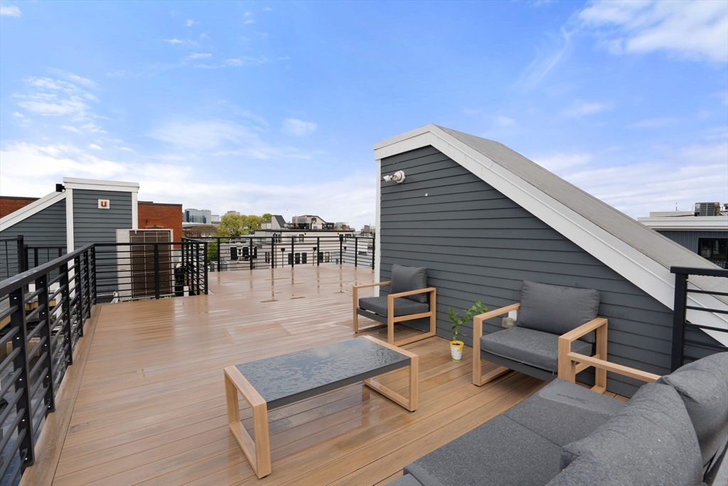 111 B St # 8