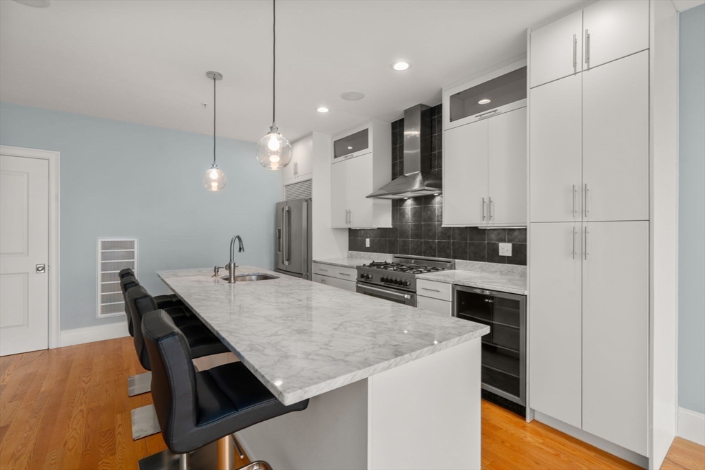 111 B St # 8