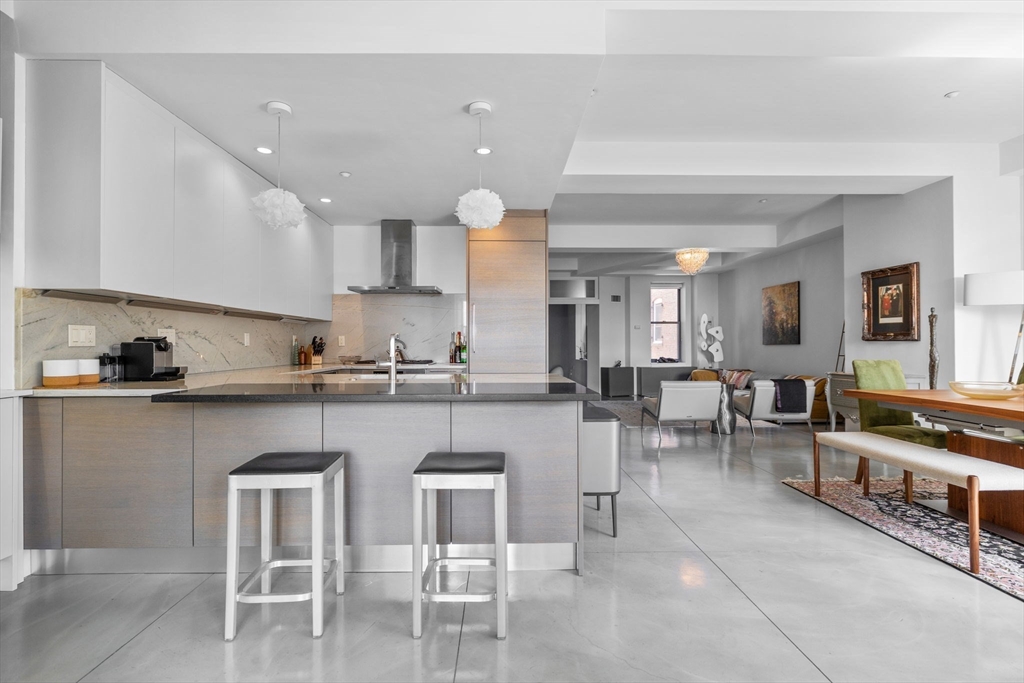 1166 Washington St Unit: 501/502