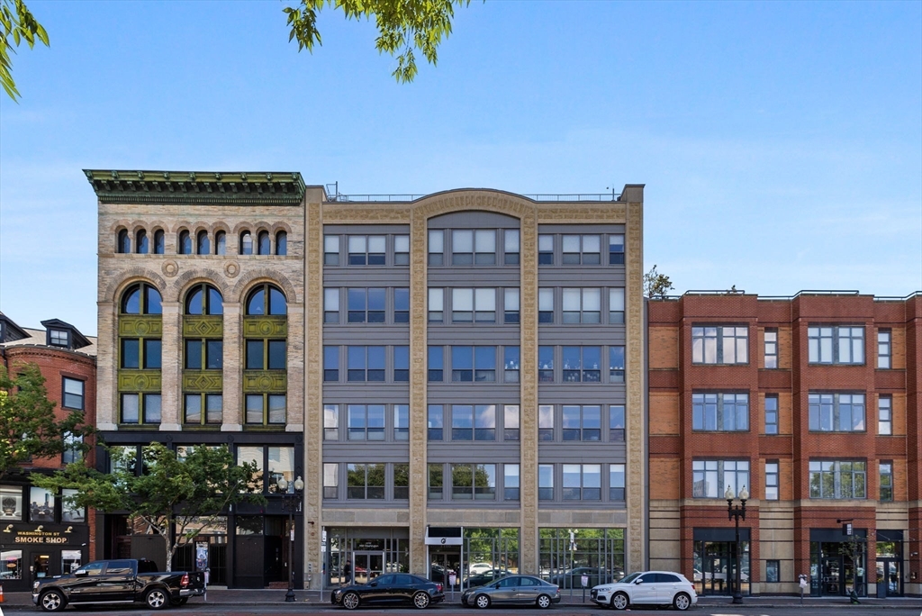 1166 Washington St Unit: 501/502