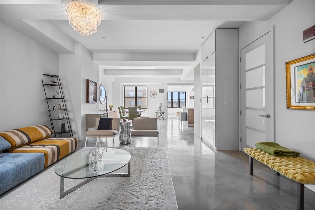 1166 Washington St Unit: 501/502