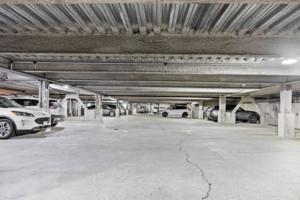 1166 Washington St Unit: 501/502