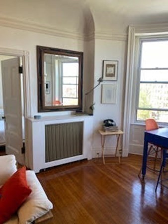 362 Commonwealth Ave. # 5B