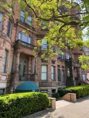 362 Commonwealth Ave. # 5B