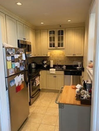 362 Commonwealth Ave. # 5B