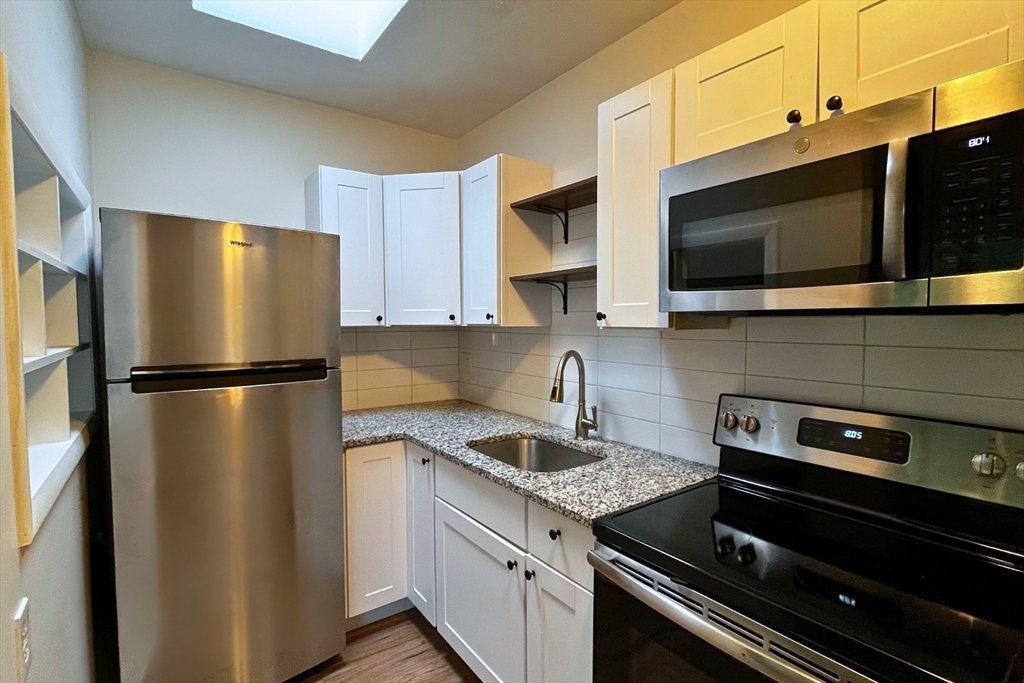 39 Willow Street # 4