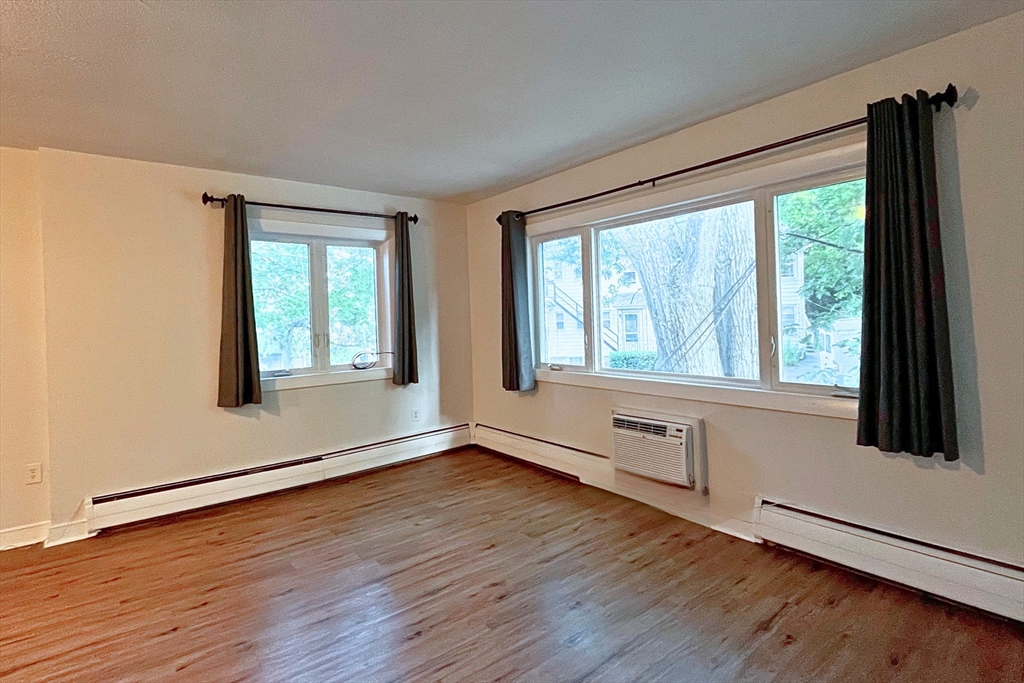 39 Willow Street # 4