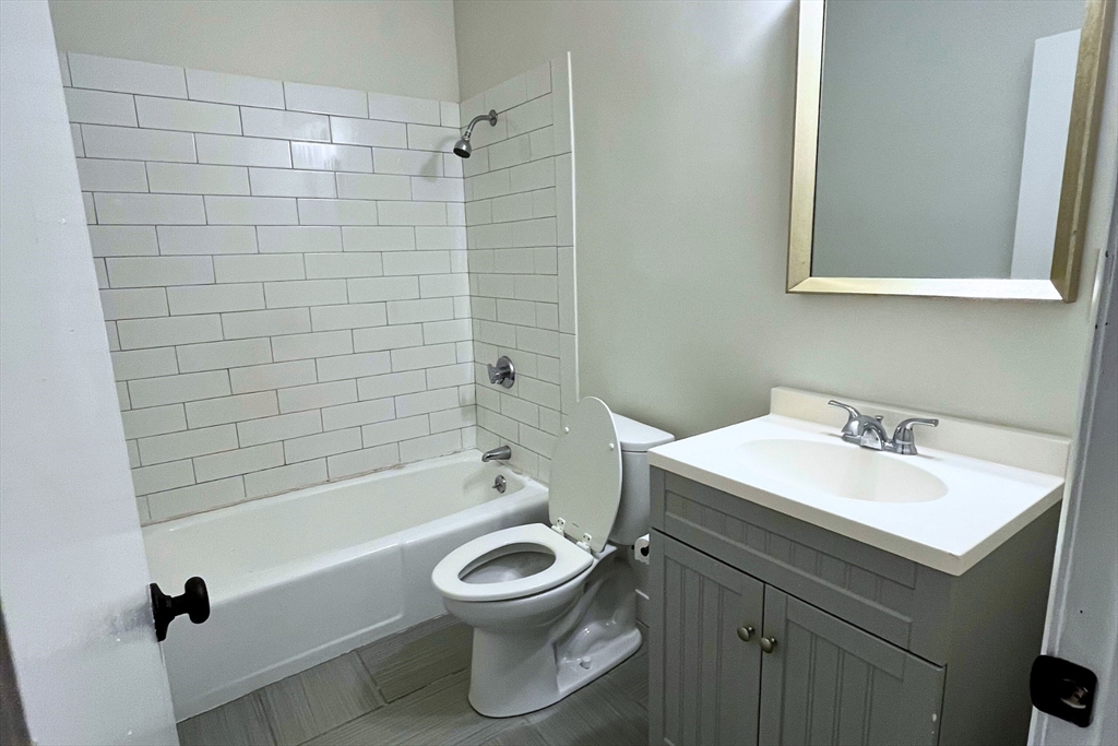 39 Willow Street # 4