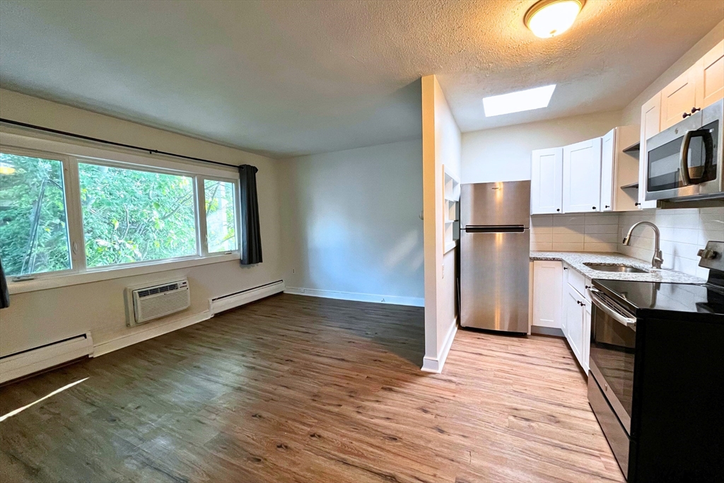 39 Willow Street # 4