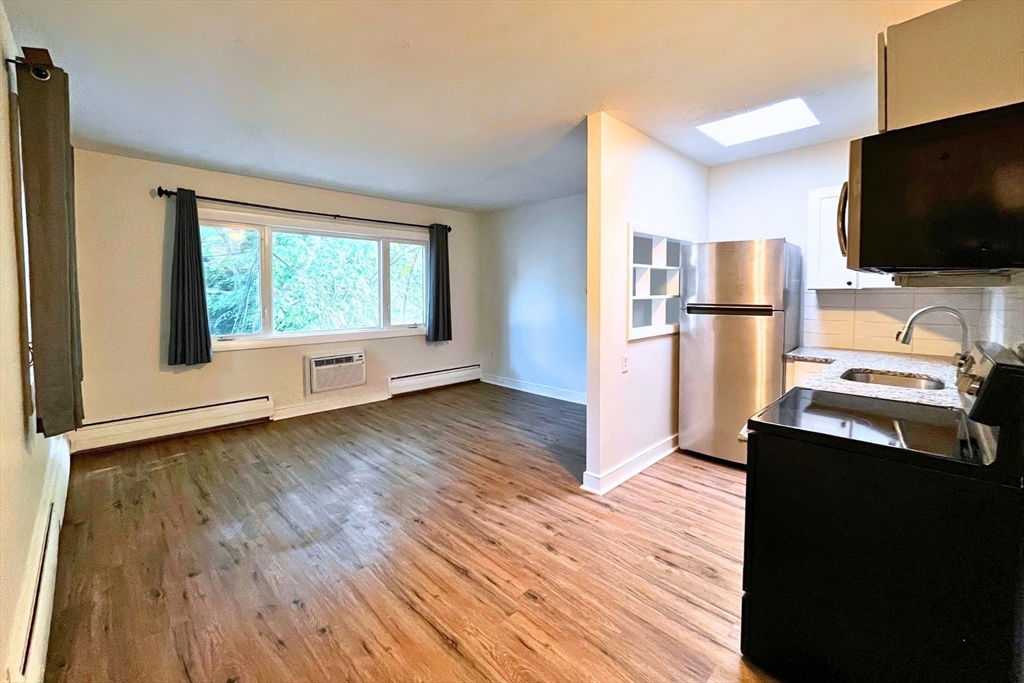 39 Willow Street # 4