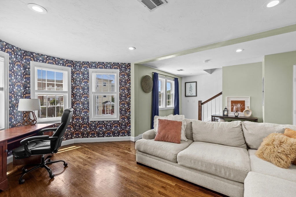 47 Oldfields Rd # 2