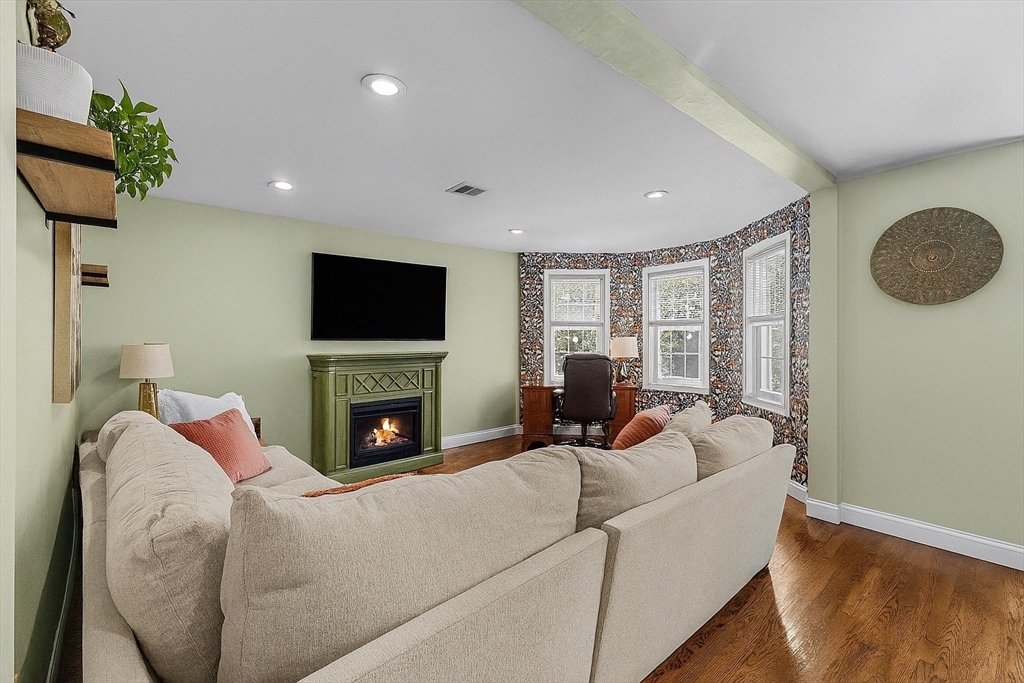 47 Oldfields Rd # 2