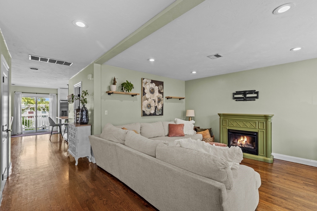 47 Oldfields Rd # 2