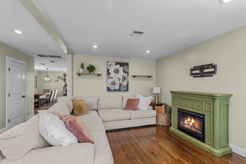 47 Oldfields Rd # 2