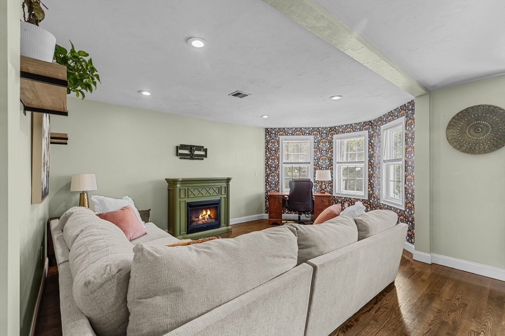 47 Oldfields Rd # 2