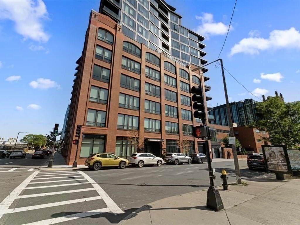 100 Shawmut Ave # 708