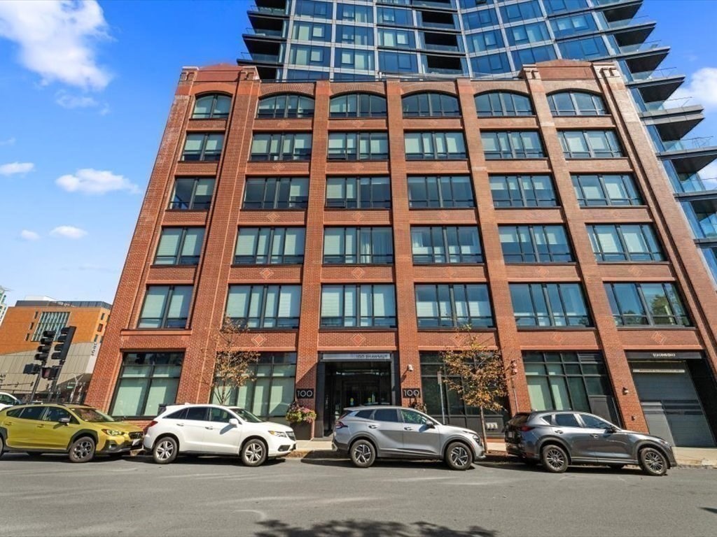 100 Shawmut Ave # 708