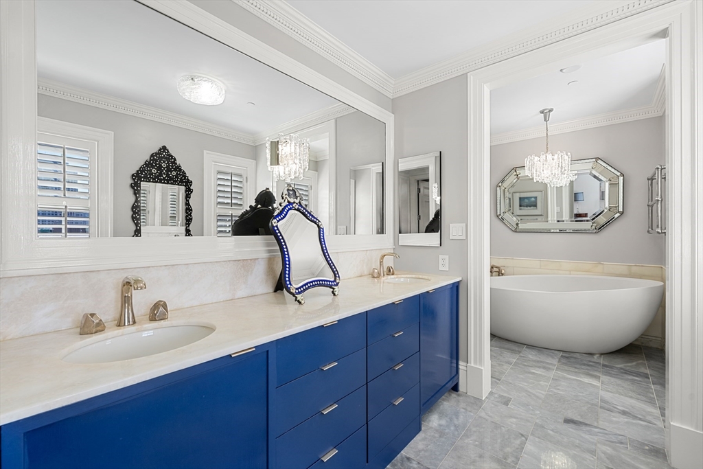 20 Beacon Street Unit: Penthouse