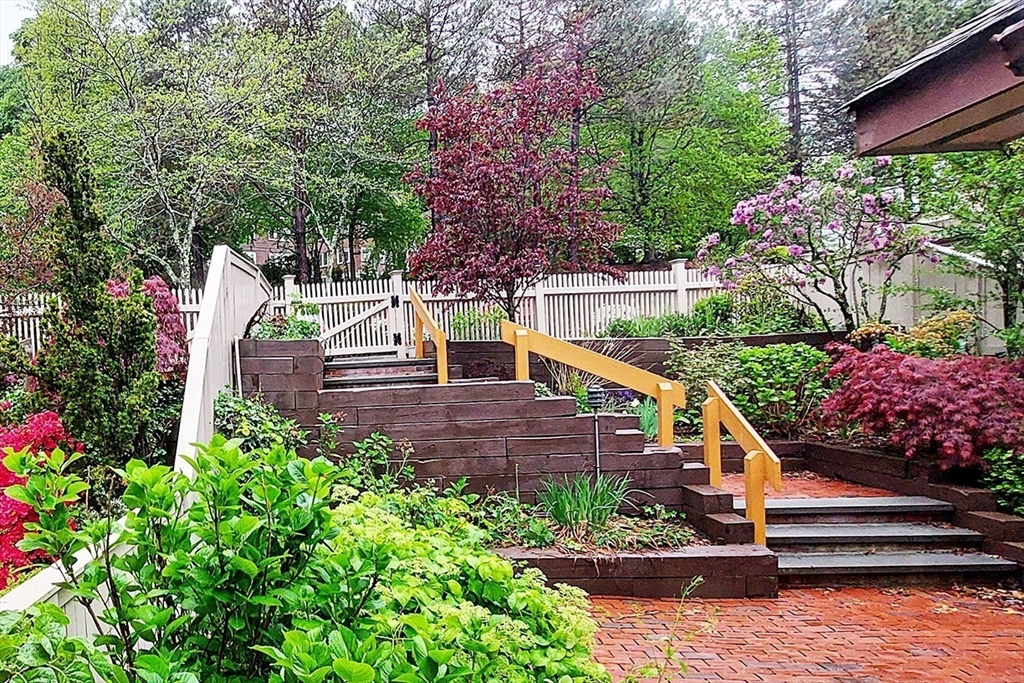 67 Algonquin Road # 67