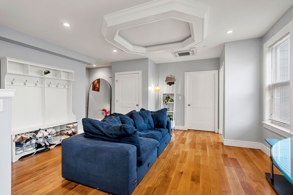 14 Farragut Ave. # 1