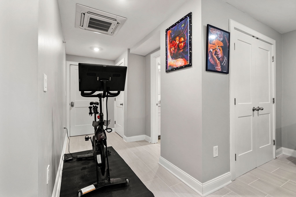 14 Farragut Ave. # 1