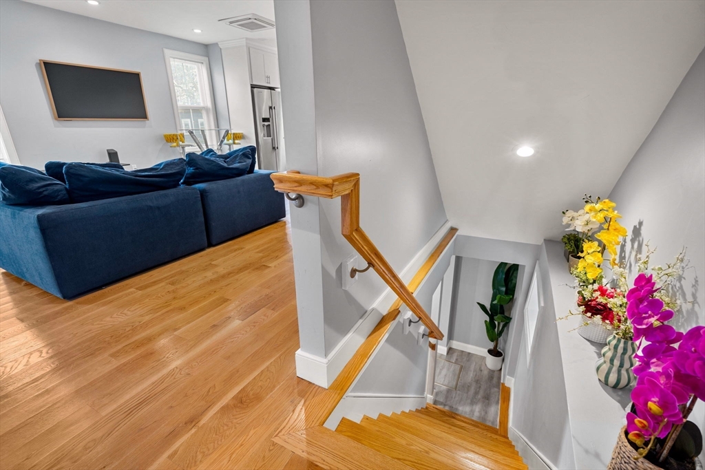 14 Farragut Ave. # 1