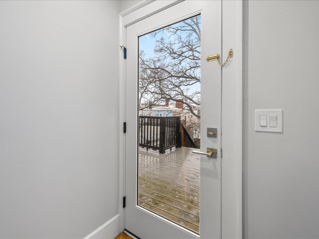 760 E Broadway Unit: U:2