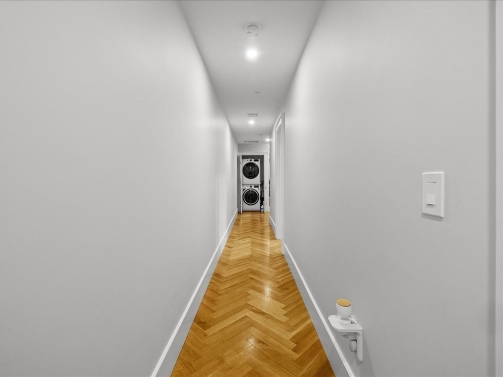 760 E Broadway Unit: U:2