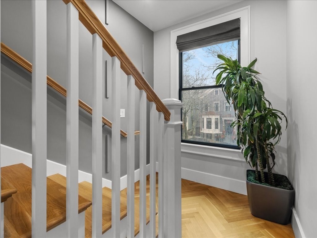 760 E Broadway Unit: U:2