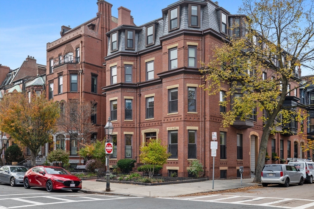 363 Marlborough St # 2