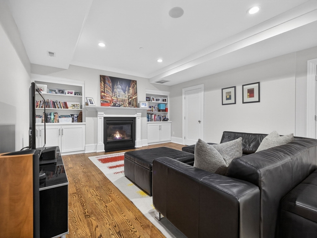 844 E 4th Street # 2