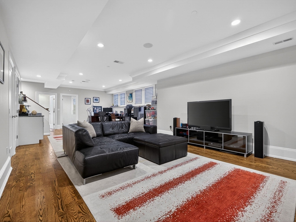 844 E 4th Street # 2