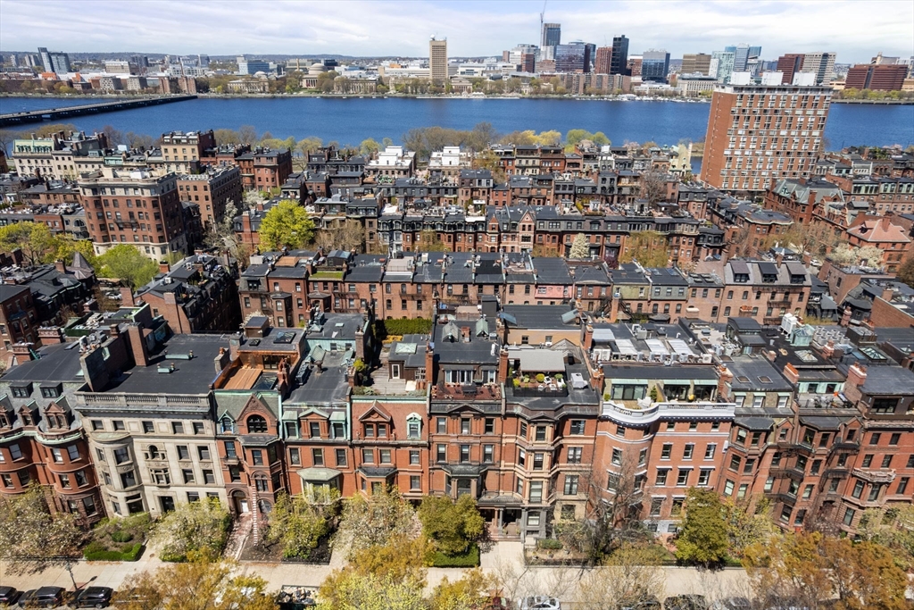 263 Commonwealth Ave # 8