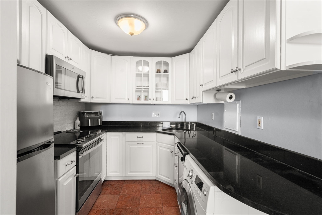 263 Commonwealth Ave # 8