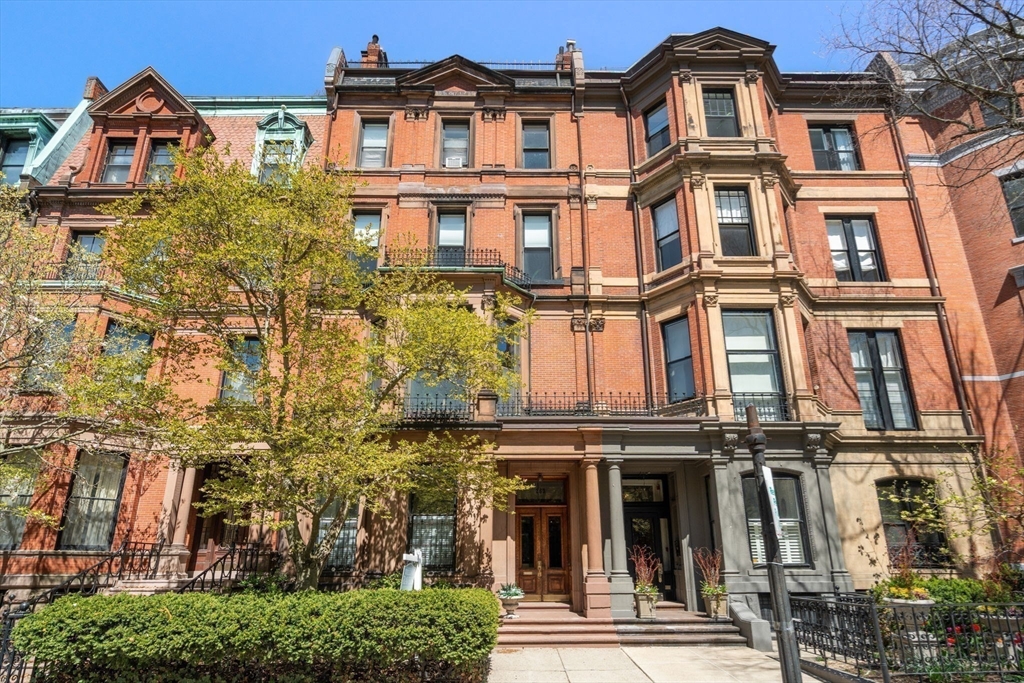 263 Commonwealth Ave # 8