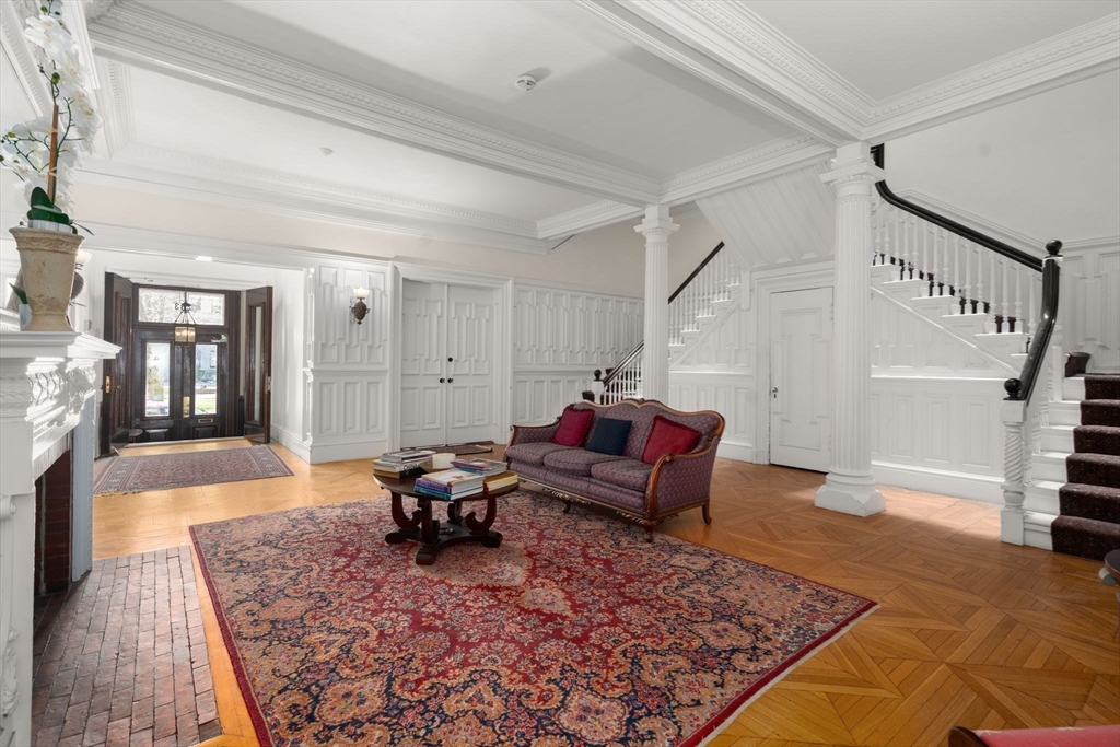 263 Commonwealth Ave # 8