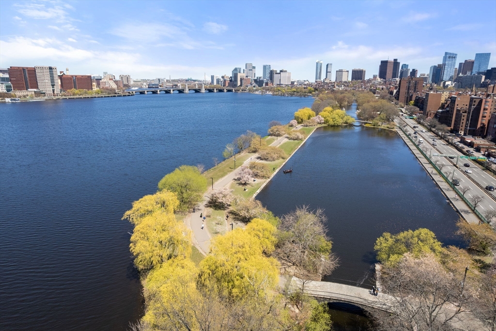 263 Commonwealth Ave # 8