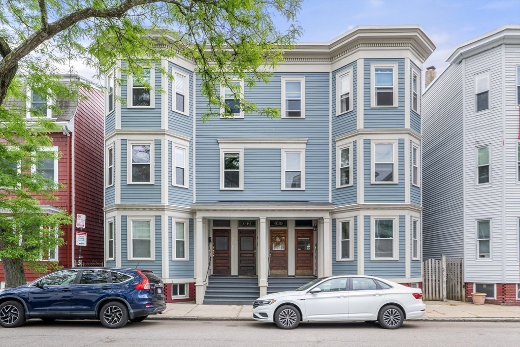 639 E 7th St. # 3