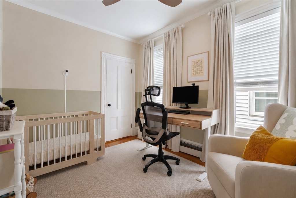 639 E 7th St. # 3