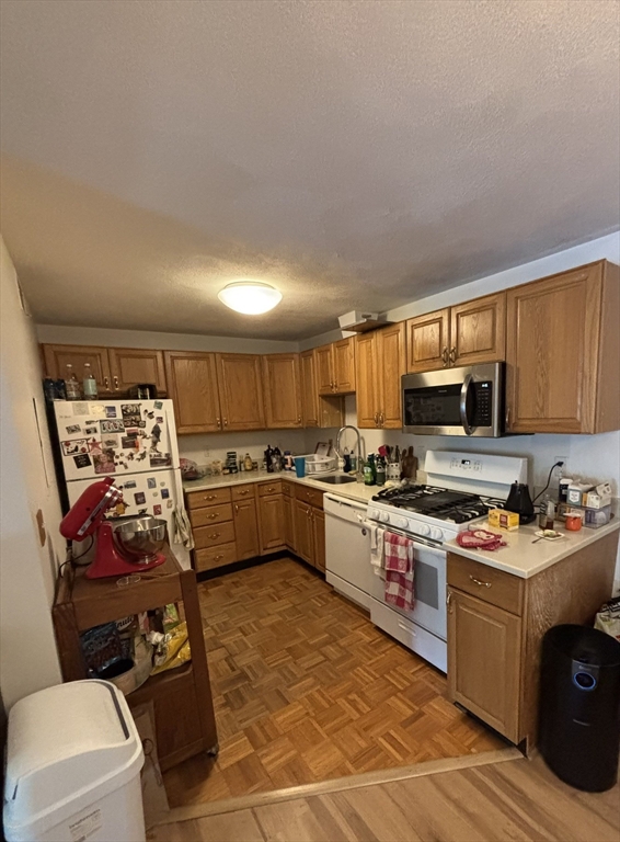 1216 Vfw Pkwy # 43