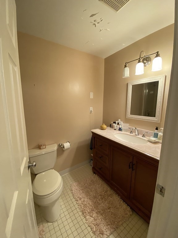 1216 Vfw Pkwy # 43