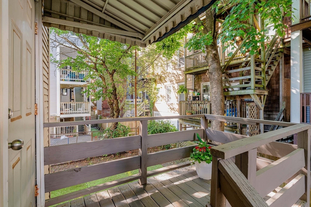 30 Haynes St # 1
