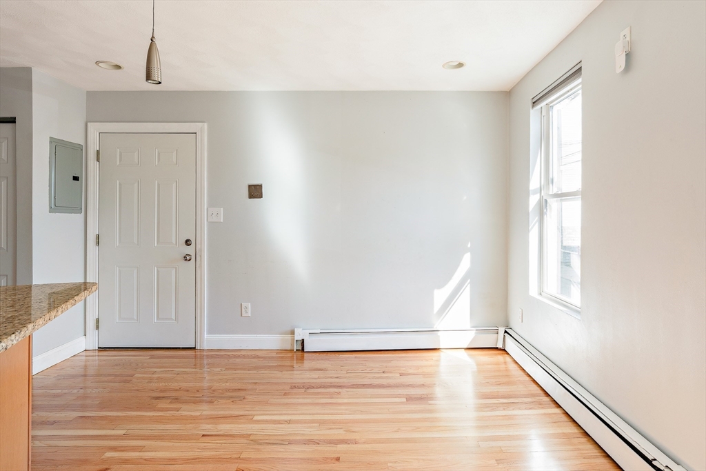 30 Haynes St # 1