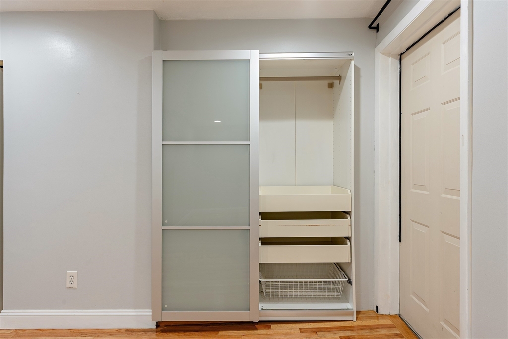 30 Haynes St # 1