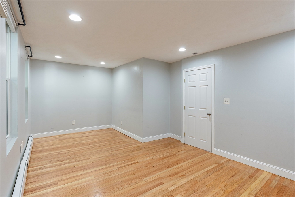 30 Haynes St # 1