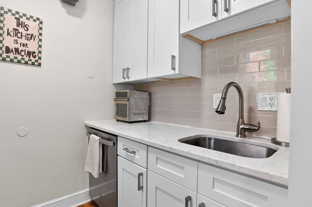 36 E Newton St # 1