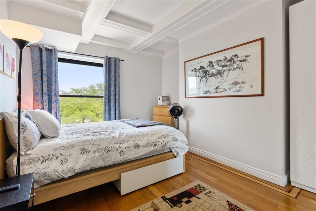10 Charlesgate E # 501