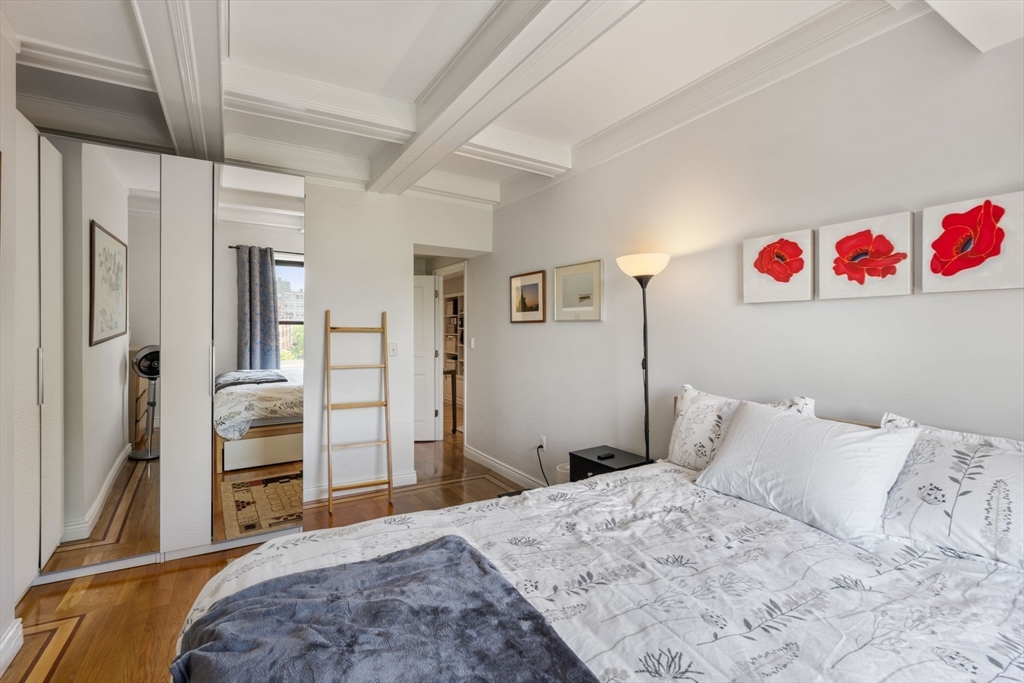 10 Charlesgate E # 501