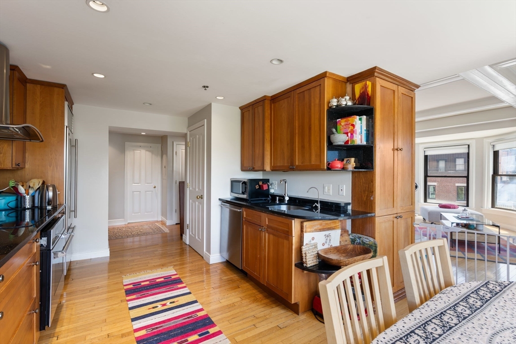 10 Charlesgate E # 501